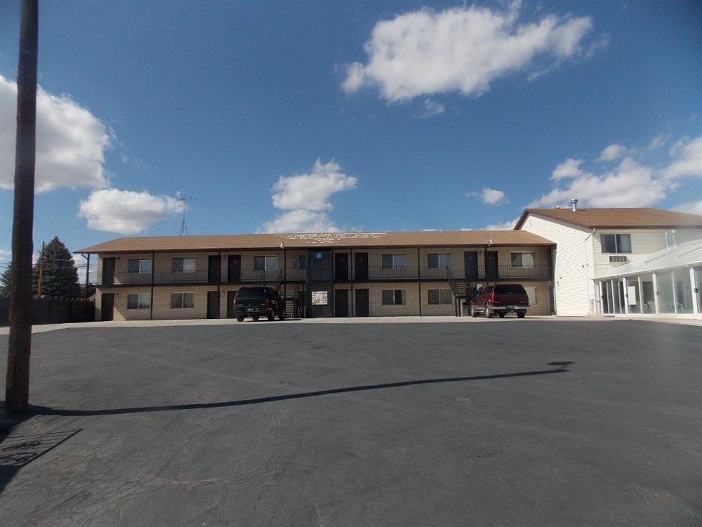 Aquarius Inn Bicknell Exterior foto